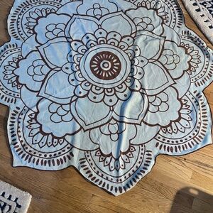 56" ViX Paula Hermanny Tapestry with Mandala Design Like New GUC ❤️❤️